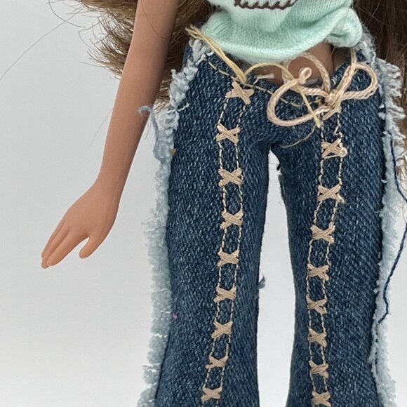Vintage Bratz Strut It Yasmin Fashion Doll 2002 MGA Incomplete - Picture 4 of 12
